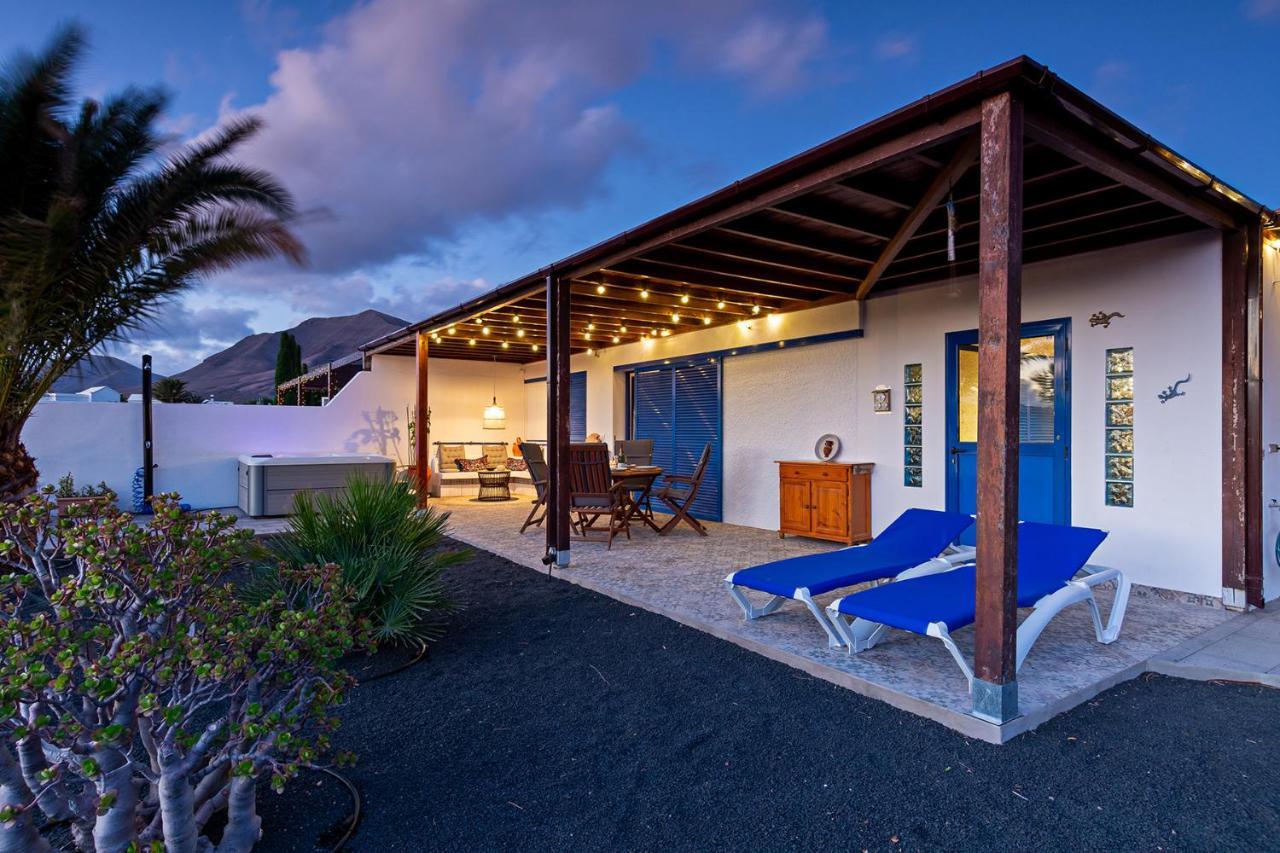 Villa Pilak Playa Blanca  Exterior photo
